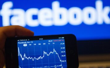Акции компании Facebook взлетели до 1 триллиона долларов