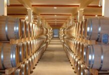 Как не сделать рекламу вина разжиганием социальной розни