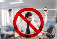 Невакцинированным сотрудникам рекламных агентств ограничат доступ на работу