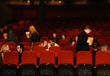 Кинотеатры обяжут сообщать зрителям длительность рекламы