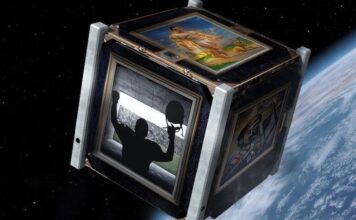 SpaceX запустит рекламный спутник в космос