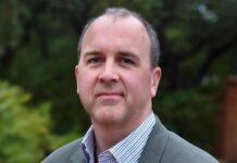 Топ-менеджер Apple перешел в Ford