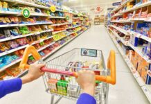 Розничная торговля в Казахстане восстановится в 2022 году