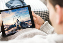 Онлайн-кинотеатрам в России придется цензурить контент