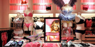 Victoria’s Secret поддержала месяц осведомленности о раке молочной железы