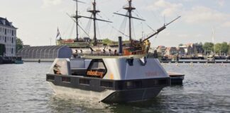 В Амстердаме запустили беспилотные лодки-роботы