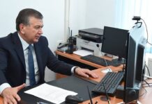 Президент Узбекистана уволил министра из-за блокировки соцсетей