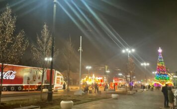 Coca-Cola запустила «Новогодний караван» в Казахстане