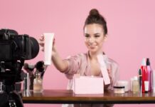 Реклама у блогеров подорожала перед Новым годом