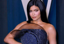 Кайли Дженнер побила рекорд по подписчикам в Instagram среди женщин