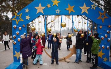 Ботанический сад в Алматы: как иммерсивный аудио-спектакль позволил увеличить посещаемость и привлечь новых спонсоров