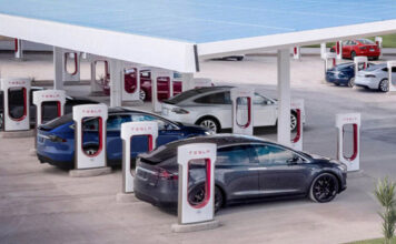 Tesla откроет кафе с кинотеатром на зарядной станции в Голливуде