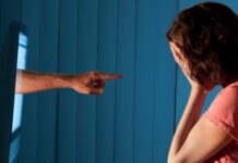 Сайты и мессенджеры должны будут удалять контент о кибербуллинге