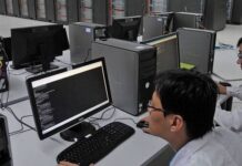 В Казахстане предложили создать национальную операционную систему