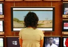 Российское телевидение терпит убытки после ухода рекламодателей