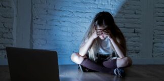 Законопроект о кибербуллинге вернули в Мажилис Казахстана