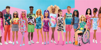 В США появится первая кукла Барби со слуховым аппаратом