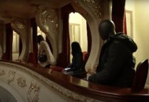 В Перу посадили рекламные манекены на пустующие места в театрах