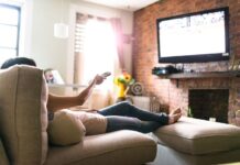 В Казахстане изменился список обязательных к трансляции теле-, радиоканалов