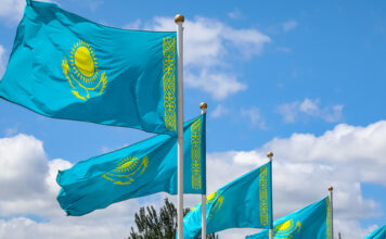 В Казахстане официально вернули День республики