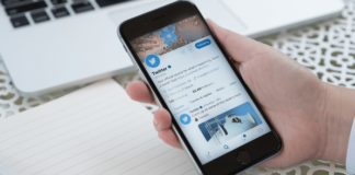 Илон Маск сменит дизайн главной страницы Twitter