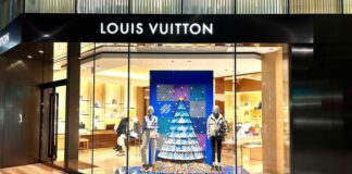 Lego украсит витрины Louis Vuitton