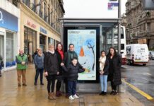 Школьные рисунки украсили автобусные остановки в Шотландии