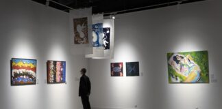 В Esentai Gallery открылась выставка казахстанских художниц