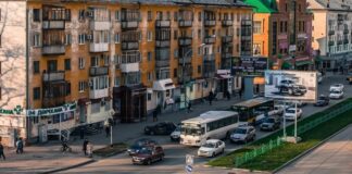 В Казахстане выявлено более 1600 фактов незаконного взимания налогов за рекламу