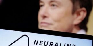 Илон Маск объявил об успешном вживлении чипа в мозг человека