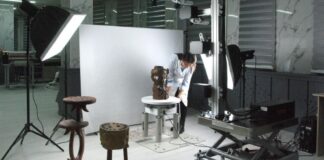 В Алматы открыли лабораторию реставрации архивных документов