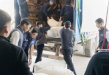 Бизнес помогает пострадавшим от паводков