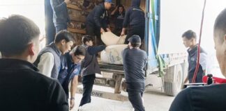 Бизнес помогает пострадавшим от паводков