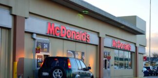 McDonald’s отказался от эксперимента по внедрению ИИ, когда клиенты стали получать неожиданные заказы