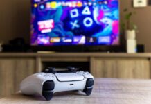 Казахстанцы просят локализовать сервисы Sony и Apple в стране