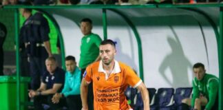 Команда ФК «Атырау» сыграла на матче в футболках «Нет места домашнему насилию»