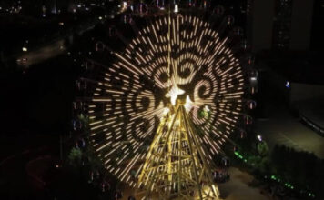 В Астане на колесе обозрения теперь будут показывать рекламу