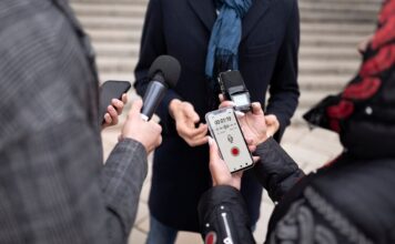 Казахстанские журналисты подали судебный иск к министерству культуры и информации