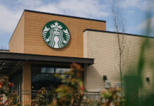 Маркетинг-директор Starbucks покинула компанию
