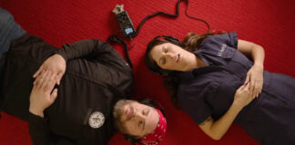 KFC решило помочь своим фанатам заснуть с помощью звуков жарящейся курицы