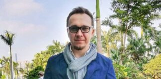 Рустам Садыров: уверен, что молодое поколение дизайнеров в Казахстане имеет большой потенциал, и я хочу помочь им раскрыть его и успешно реализоваться