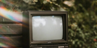 В Казахстане работает более 200 телеканалов