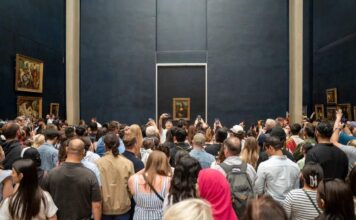 «Мона Лиза» получит отдельную комнату в Лувре в рамках 10-летней реконструкции музея