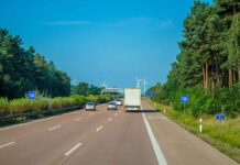 Интернет появится на всех республиканских трассах Казахстана