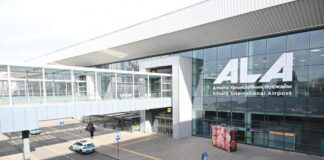 Необычное приветствие ждет гостей в аэропорту Алматы в день Көрісу күні