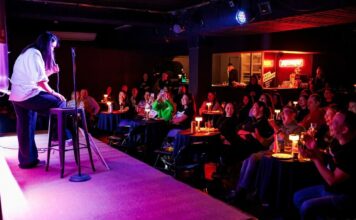 Резиновые курицы и стендап вместо пресс-релизов: как нестандартные форматы меняют PR в Казахстане