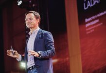 Персонализация, ИИ, альянсы и метавселенные — будущее digital-рекламы в интервью с Дмитрием Федосеевым, Hybrid