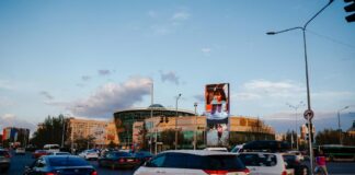 Success Market объявил о запуске первой в Казахстане трехсторонней медиа-стеллы