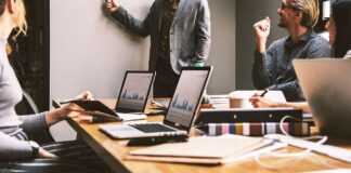 Малый и средний бизнес обеспечивает 90% занятости в Алматы