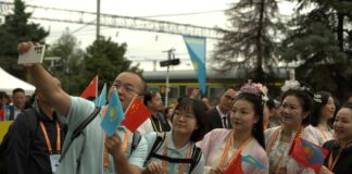 Китайский туристский поезд прибыл в Алматы: новый этап культурного и туристического обмена